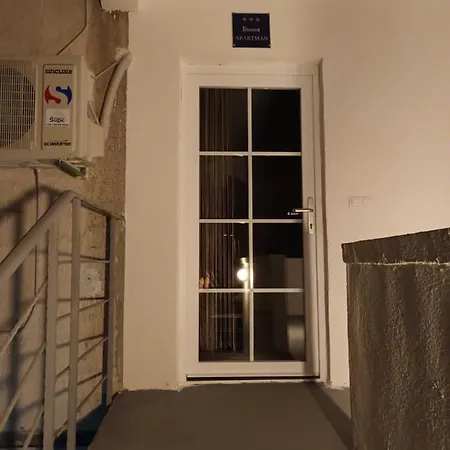 Apartman Skradin דירה סקארדין